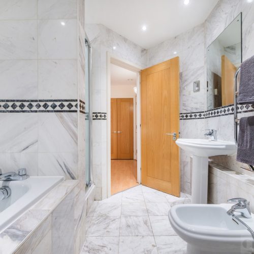 3  bedroom 2,5 bathroom