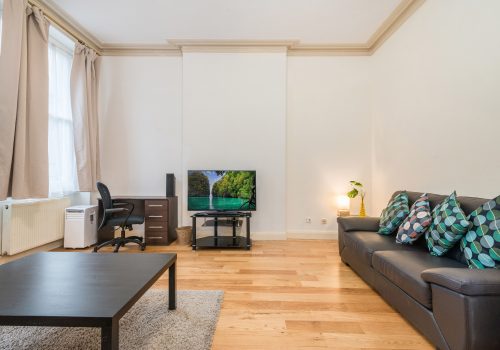 2  bedroom 1 bathroom