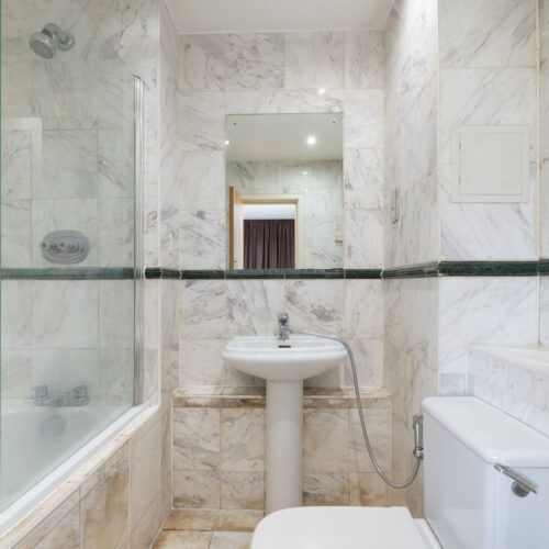 3 Bedroom 3 Bathroom Marathon House